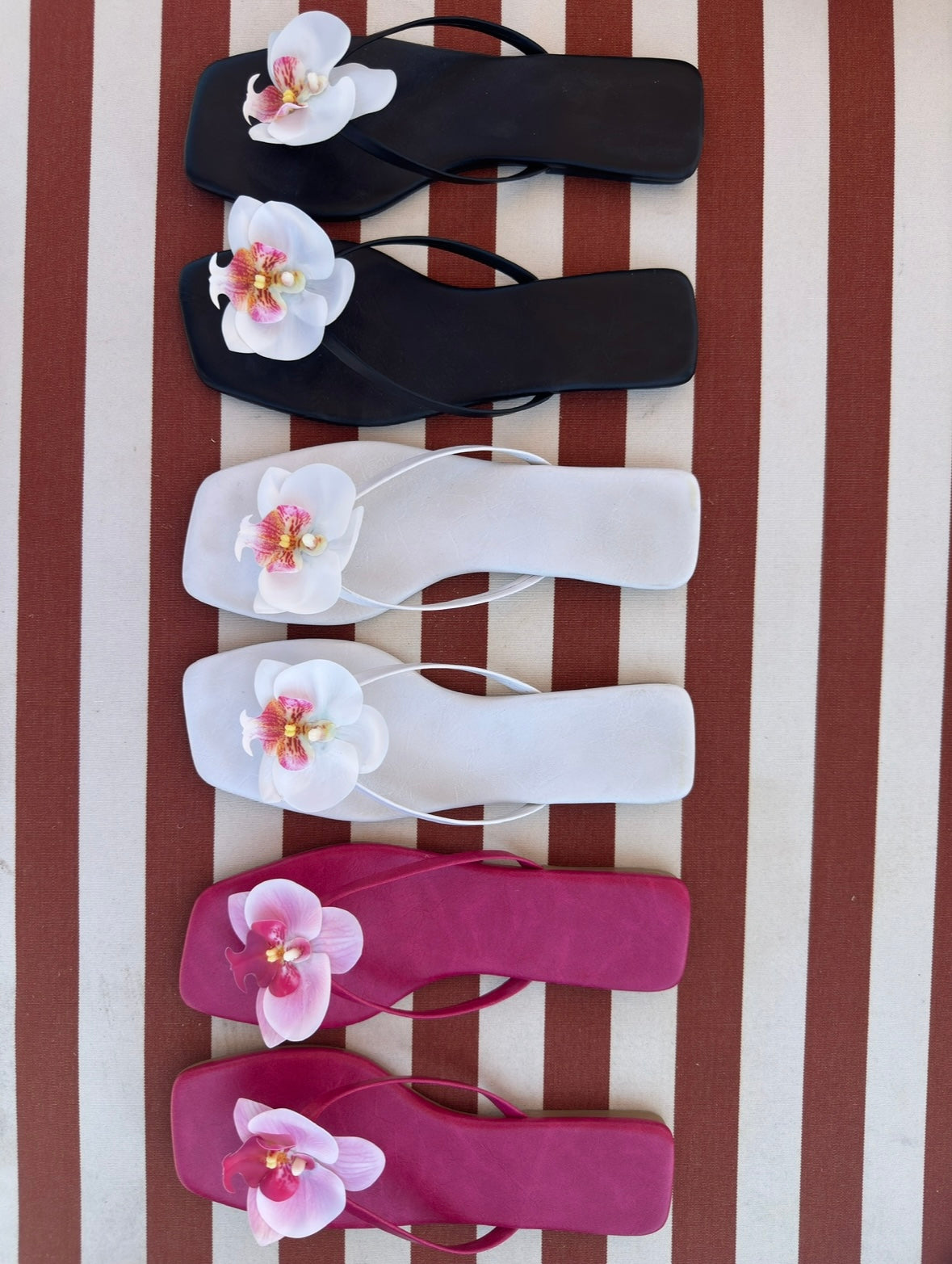 Fuchsia Leather Flip Flop